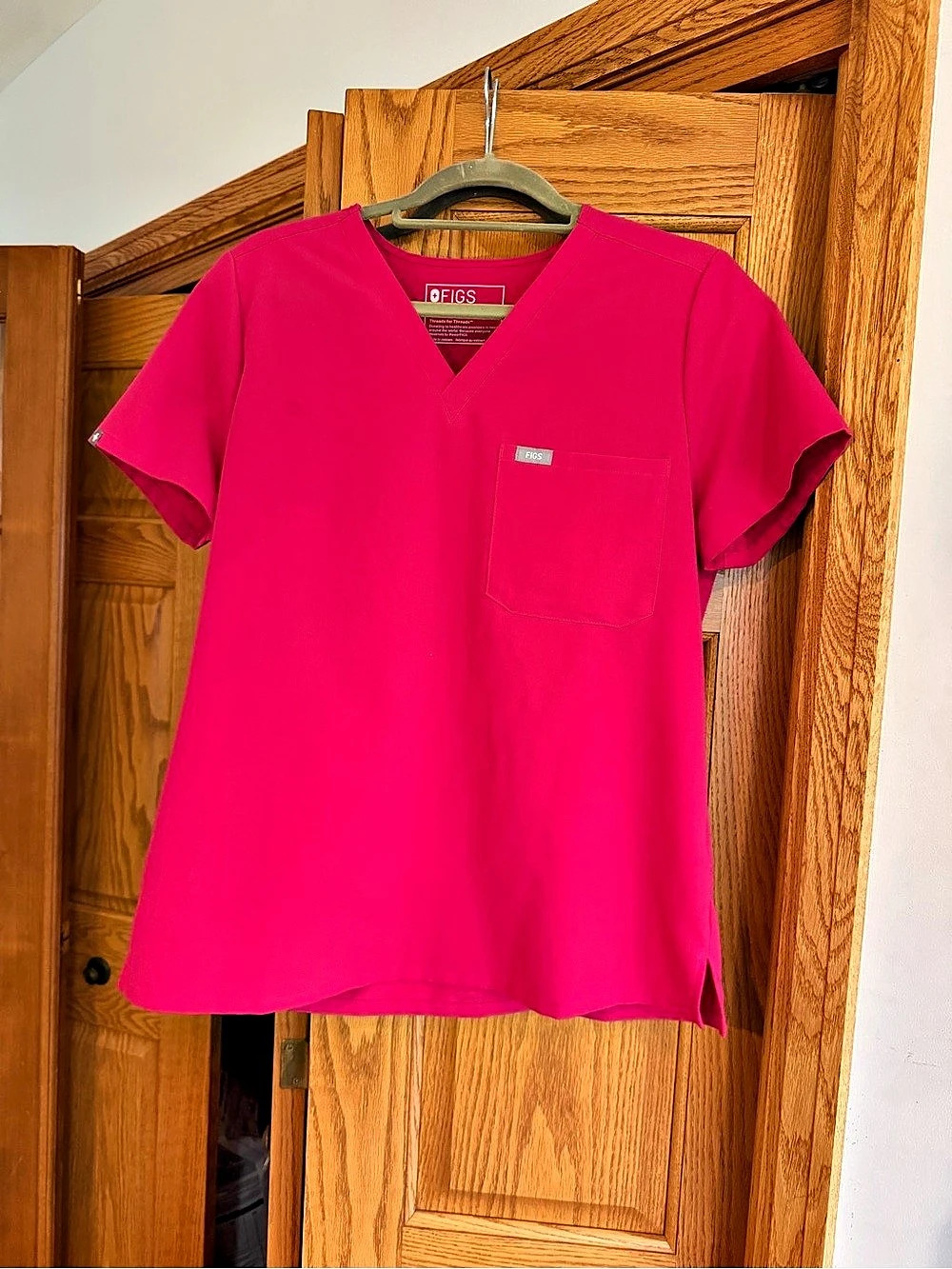 FIGS Catarina One-Pocket Scrub Top Dark Pink Medium